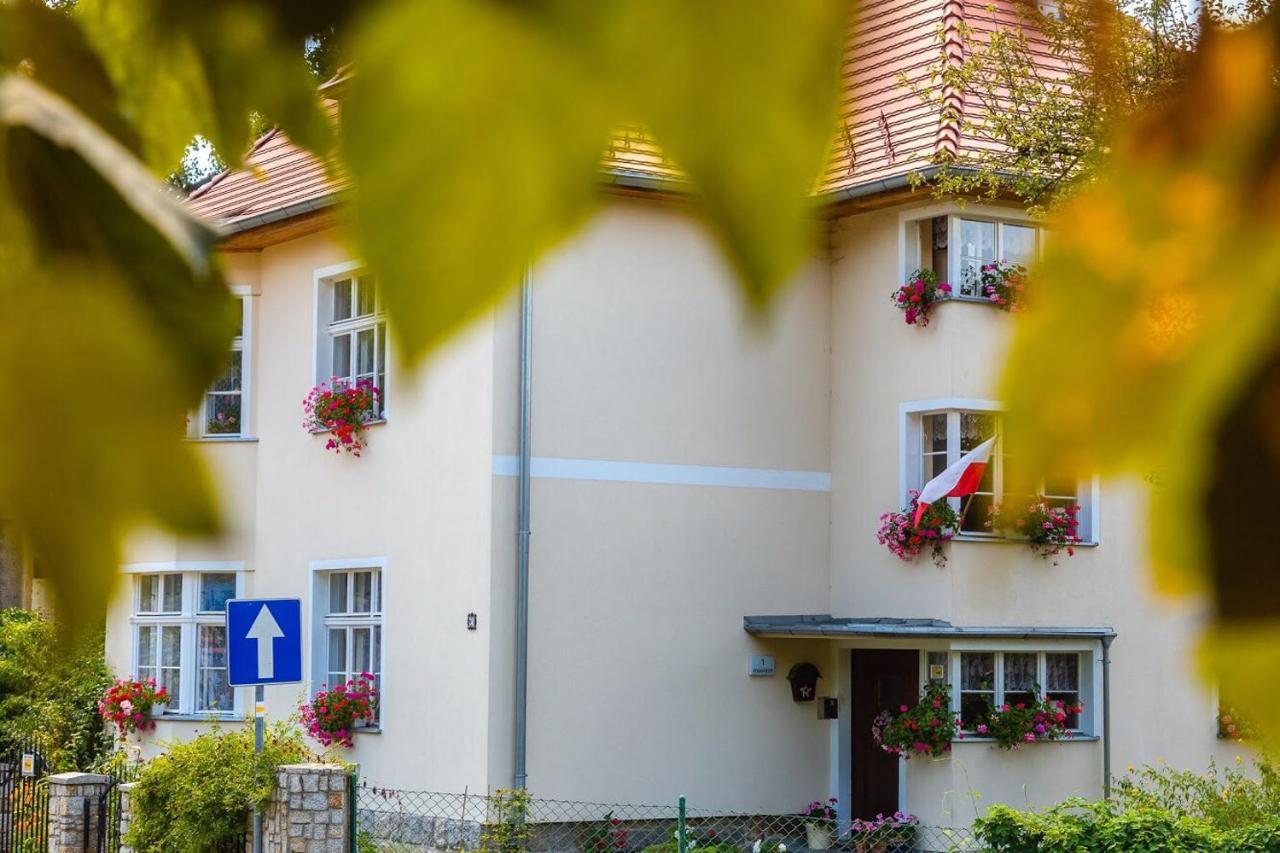 Dom Pod Rybia Skala Apartment Jelenia Gora Ngoại thất bức ảnh